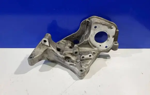 Generator/alternator bracket