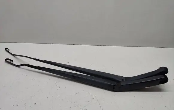 Windshield/front glass wiper blade