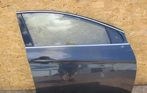 Hyundai i40 Front door