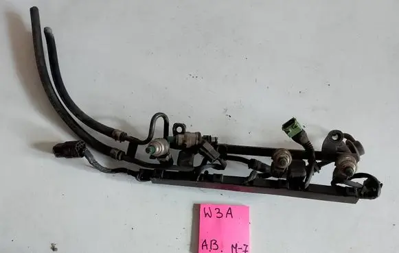 Mazda 323 Fuel main line pipe 