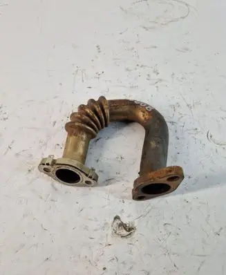 Volkswagen Caddy EGR valve line/pipe/hose 03P131521E