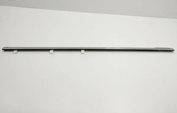 Chevrolet Captiva Rear side glass trim 
