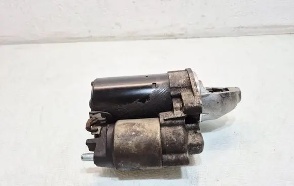 Mercedes-Benz C W204 Starter motor A0051513901
