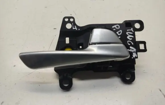 Hyundai Tucson TL Front door interior handle