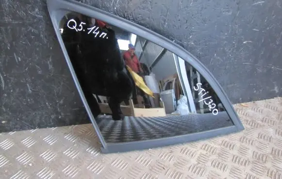 Audi Q5 SQ5 Rear vent window glass STI320
