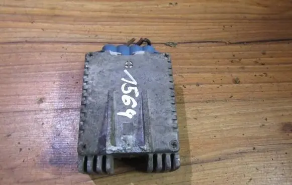 Coolant fan relay
