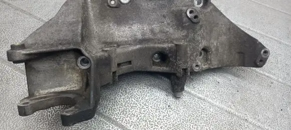 Generator/alternator bracket