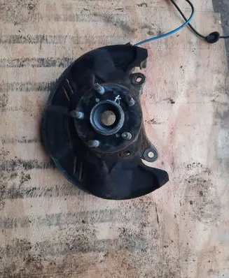Subaru Outback Front wheel hub spindle knuckle
