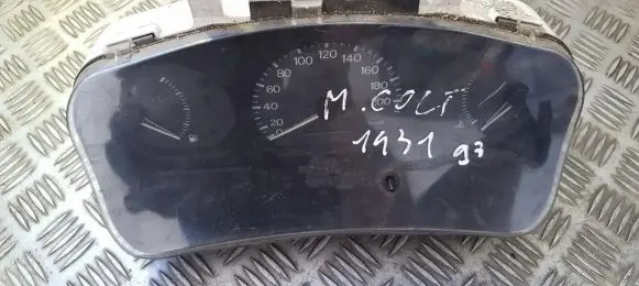 Speedometer (instrument cluster)