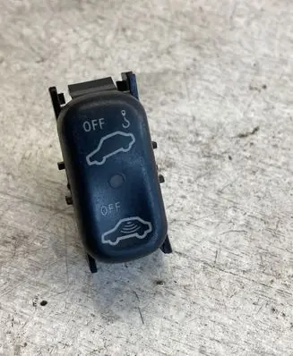 Mercedes-Benz E W210 Alarm switch 2108201710
