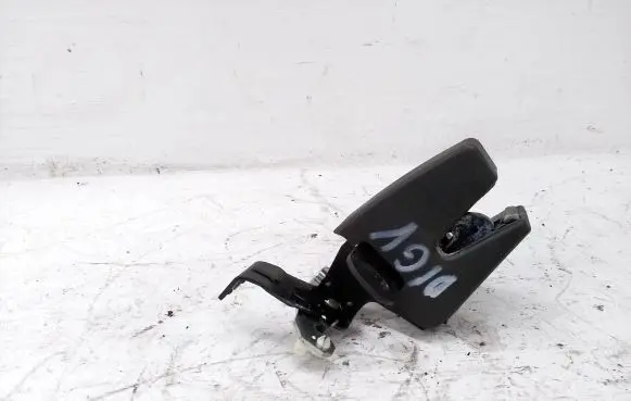 Loading door lock