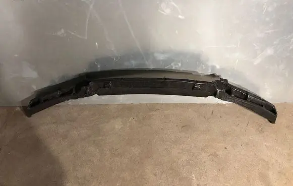 Mercedes-Benz GLA H247 Front bumper foam support bar A1678851700