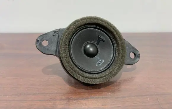 Toyota Prius (XW50) Panel speaker 8616047140