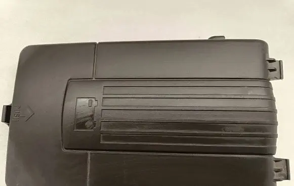 Volkswagen PASSAT B7 Battery box tray 3C0915443A