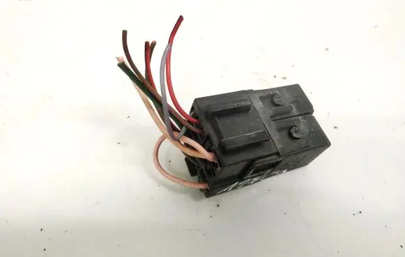 Mercedes-Benz A W168 Other relay 0025421119 V23074
