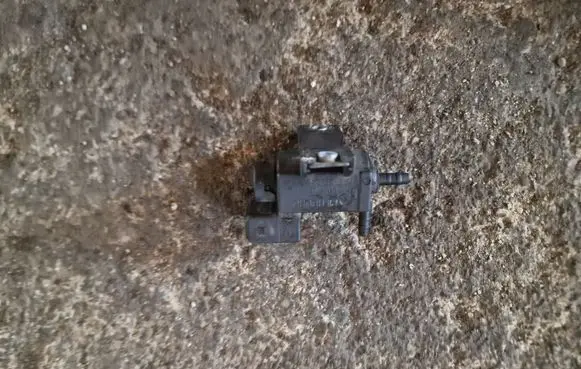 Toyota RAV 4 (XA30) Turbo solenoid valve