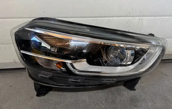 Renault Kadjar Headlight/headlamp 260605720R