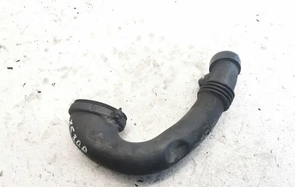 BMW X5 E53 Turbo air intake inlet pipe/hose 7786013 10866710