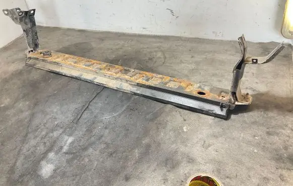 Volvo XC70 Bottom radiator support slam panel 31265124 S3DHA02