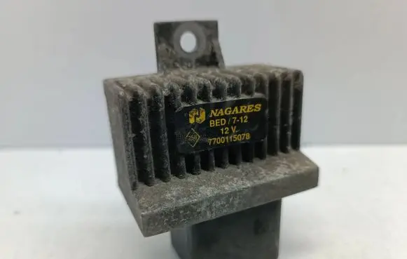 Glow plug pre-heat relay