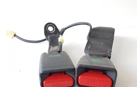 Subaru Forester SJ Rear seatbelt buckle 150529DR 150529AA