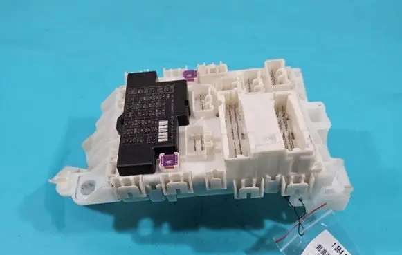Suzuki Swift II Fuse box set P602-0959 IMPRK1384110
