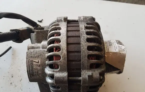 Mazda 6 Generator/alternator RF7J