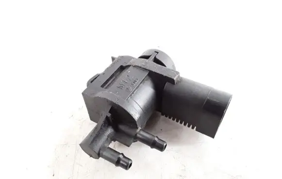 Volkswagen Phaeton EGR valve 1J0906283B