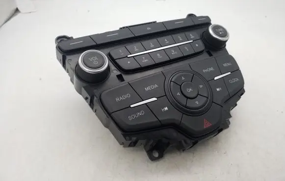 Ford Focus Head unit multimedia control F1ET18K811LC 331466000 8478EDD9
