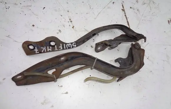 Suzuki Swift I Engine bonnet/hood hinges