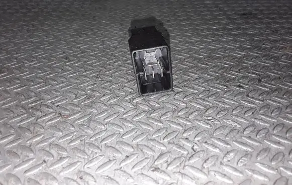 Nissan Primera Other relay 252309F905
