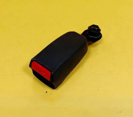 Honda HR-V Front seatbelt buckle G3398
