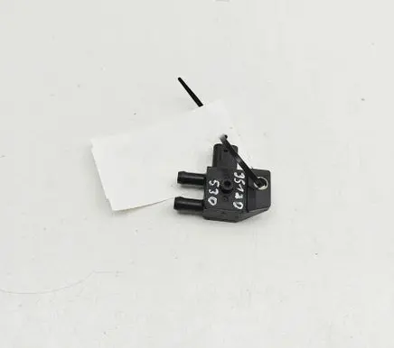 BMW 5 F10 F11 Exhaust gas pressure sensor 7805758