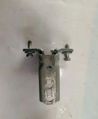 Mitsubishi Grandis Front door lower hinge GI2 002