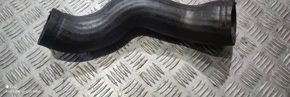 Volvo XC70 Intercooler hose/pipe 30680218