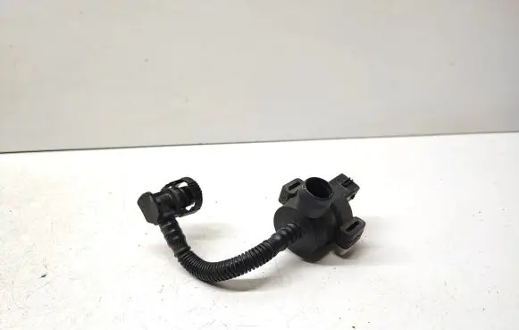 BMW 3 E90 E91 Vacuum valve 7551262