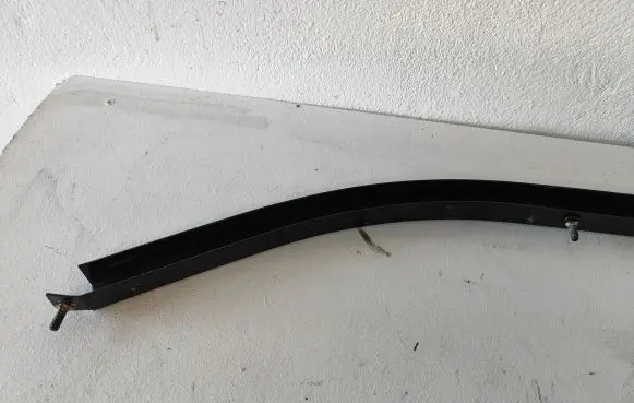 Chrysler Pacifica Sliding door upper top rail Ac01980713 033ac01980713