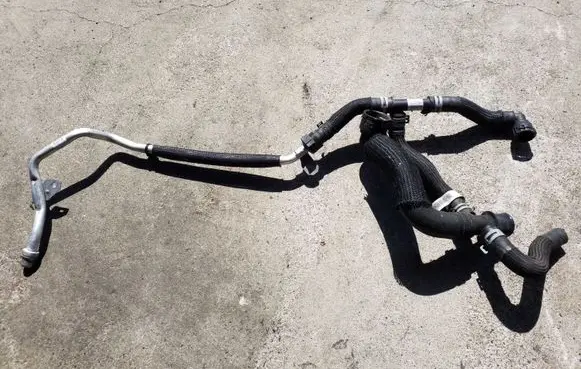 Jeep Cherokee Engine coolant pipe/hose 68251843AB P68251843AB 4068306263AC