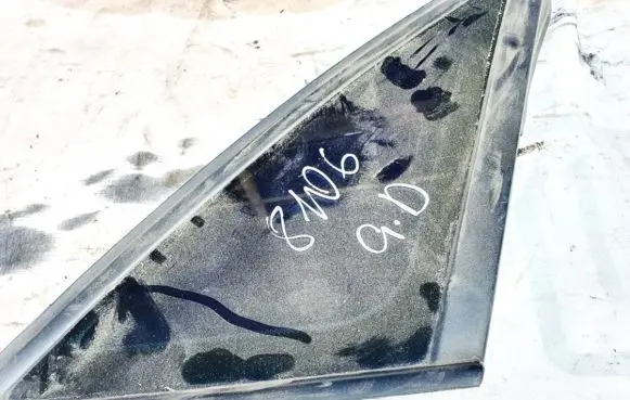 Audi A4 S4 B5 8D Rear side window
