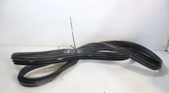Toyota Aygo AB40 Rubber seal rear door 