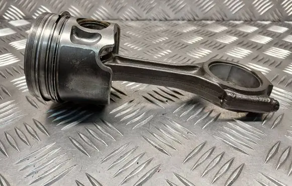 Audi A6 S6 C6 4F Piston with connecting rod 038J