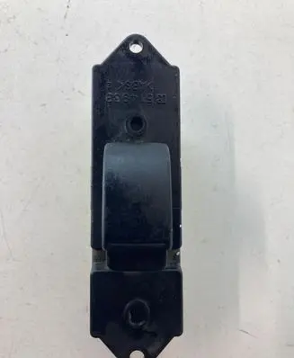 Mitsubishi Grandis Electric window control switch 8608A024