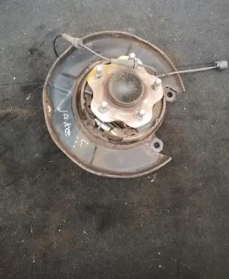 Nissan Juke I F15 Rear wheel hub