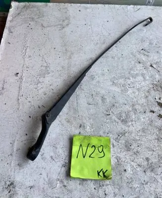 Volkswagen PASSAT B5 Front wiper blade arm 3B1955410