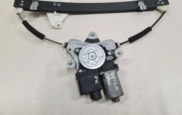 Chevrolet Epica Front door window regulator with motor 96941898