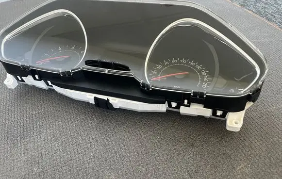 Peugeot 208 I Speedometer (instrument cluster) 9801904080 YZRCMBH9 E137SWL0900