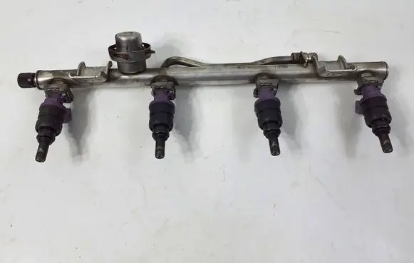Mercedes-Benz C W203 Fuel injectors set A1110703095