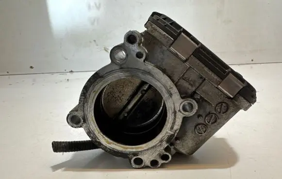 Mercedes-Benz E W211 Throttle valve A2711410025 DK0031