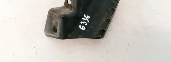 Radiator mount bracket