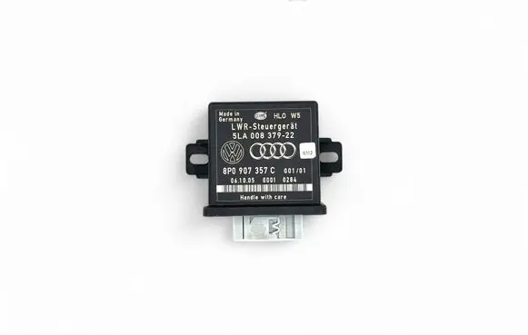 Audi A6 S6 C6 4F Light module LCM 5LA00837922 8P0907357C